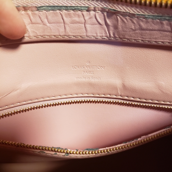 Authentic Louis Vuitton Vernis Houston Tote - Picture 11 of 13